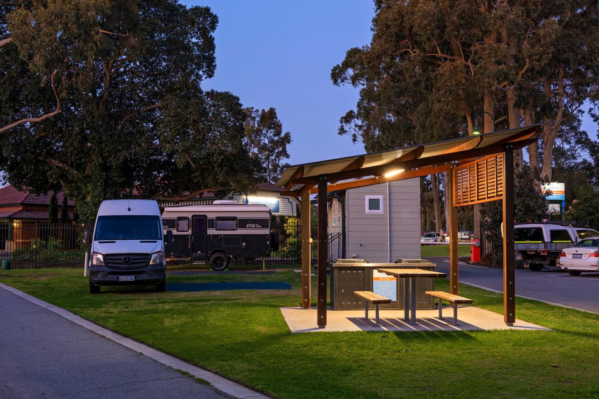 Discovery Parks - Perth Airport ภายนอก รูปภาพ